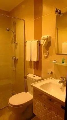 Standard Tek Büyük Yataklı Oda, Bahçe Manzaralı