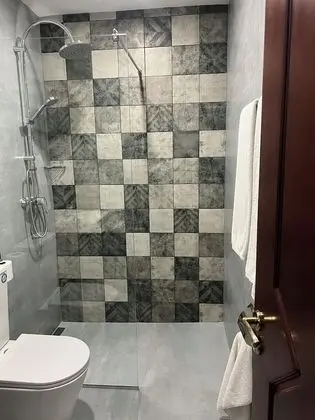 Tek Büyük Yataklı Oda (Budget)