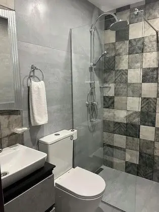 Tek Büyük Yataklı Oda (Budget)