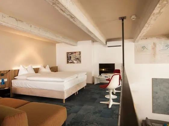 Loft Suite