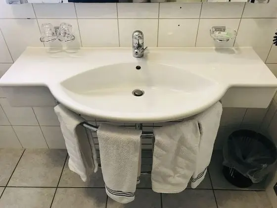 Economy Tek Büyük Yataklı Oda