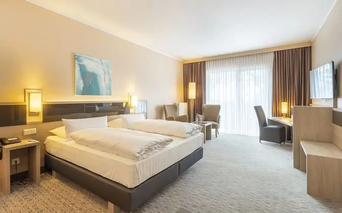 Exclusive Tek Büyük Yataklı Oda