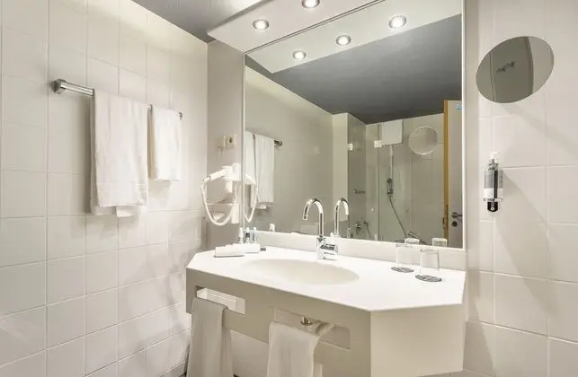 Junior Tek Büyük Yataklı Oda