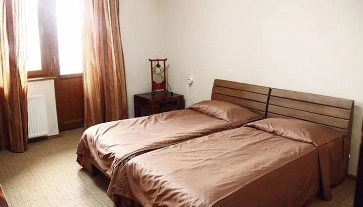 Basic Tek Büyük veya İki Ayrı Yataklı Oda