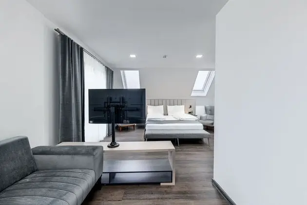 Deluxe Tek Büyük Yataklı Oda