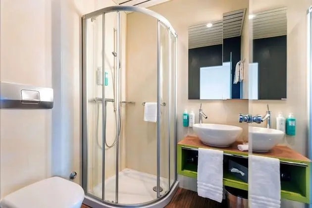 Comfort Single Lake View Room