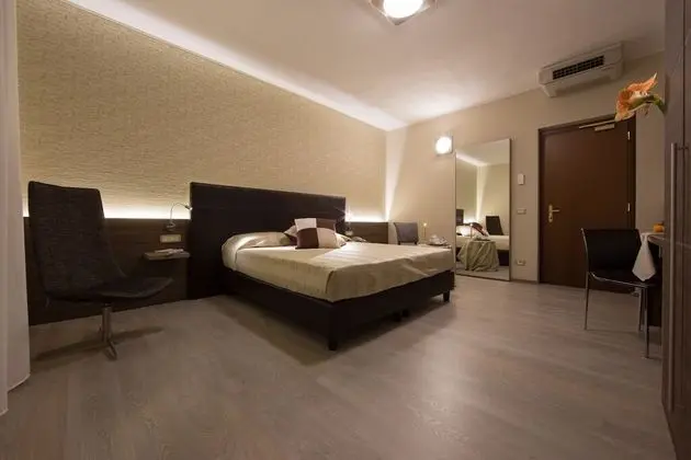 Tek Büyük veya İki Ayrı Yataklı Oda