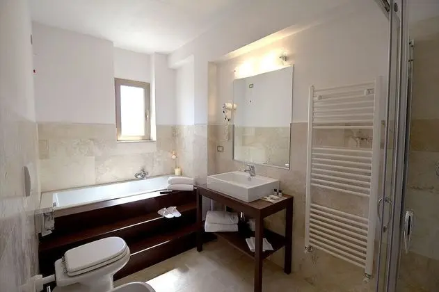 Tek Büyük veya İki Ayrı Yataklı Oda