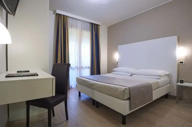 Standard Tek Büyük veya İki Ayrı Yataklı Oda