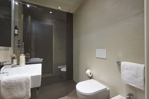 Standard Tek Büyük veya İki Ayrı Yataklı Oda