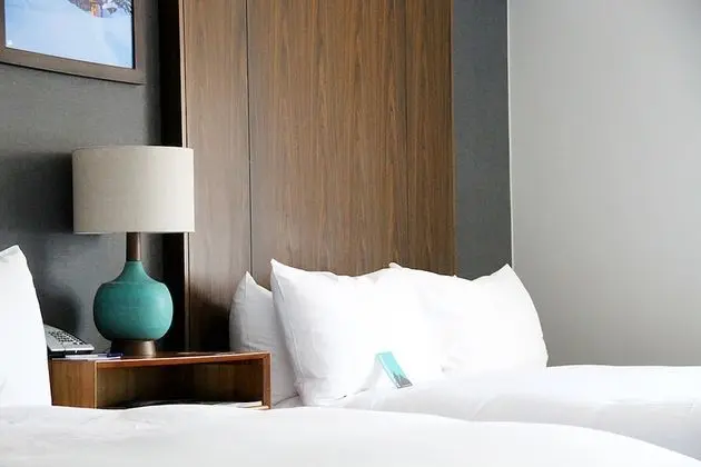 Double Room, 2 Queen Beds (No Pets)