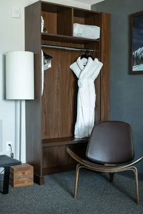 Standard Room, 1 King Bed (No Pets)