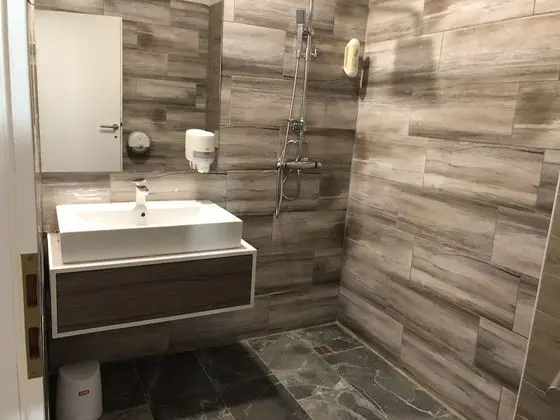 Tek Büyük Yataklı Oda, Balkon, Deniz Manzaralı