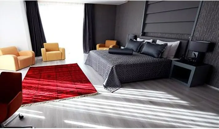 Deluxe French Room