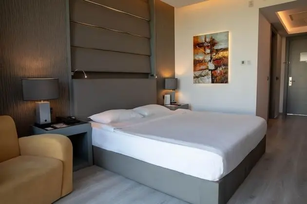 Superior Room French
