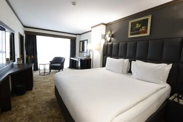 Standart Oda, Şehir Manzaralı