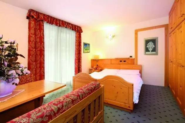 Classic Üç Kişilik Oda