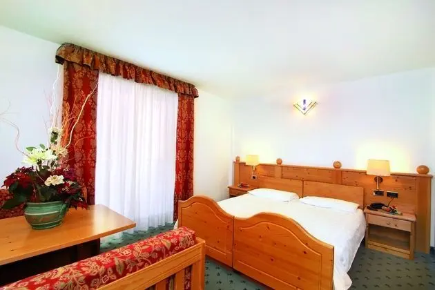 Classic Üç Kişilik Oda