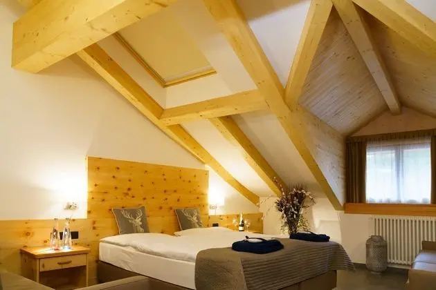 Classic Üç Kişilik Oda