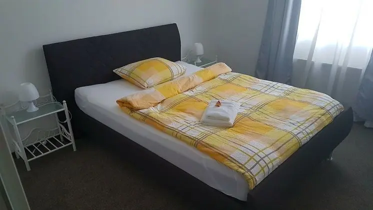Basic Tek Büyük Yataklı Oda