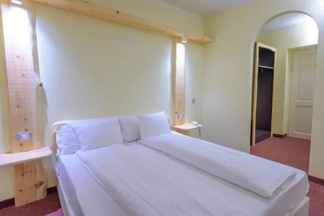 Comfort Tek Büyük veya İki Ayrı Yataklı Oda