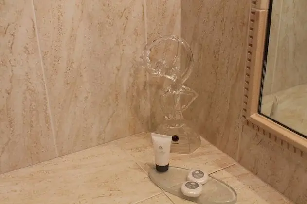 Tek Büyük veya İki Ayrı Yataklı Oda, Deniz Manzaralı