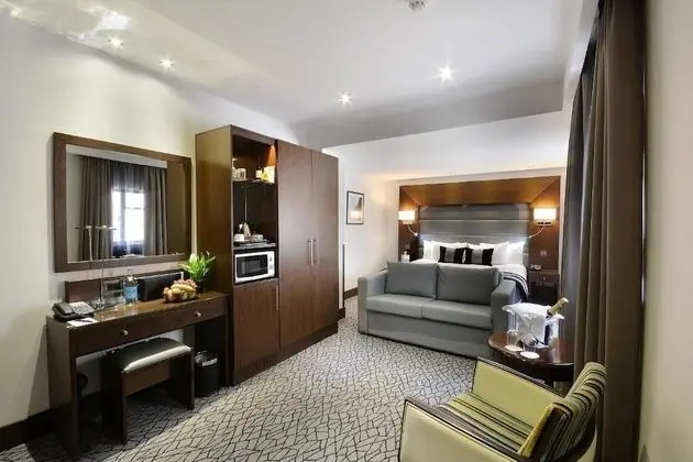 Deluxe Üç Kişilik Oda