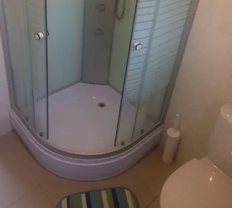 Basic Oda, 3 Tek Kişilik Yatak