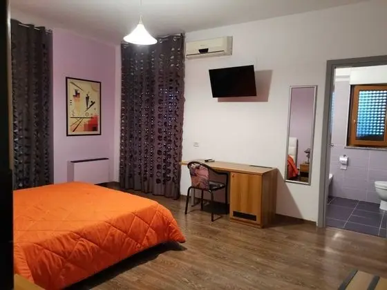 Superior Tek Büyük Yataklı Oda