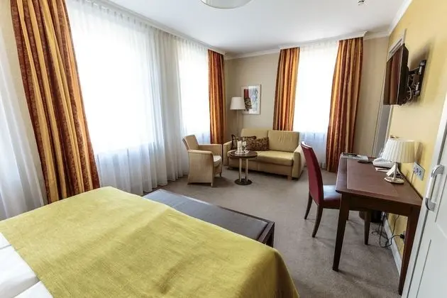 Deluxe Tek Büyük Yataklı Oda