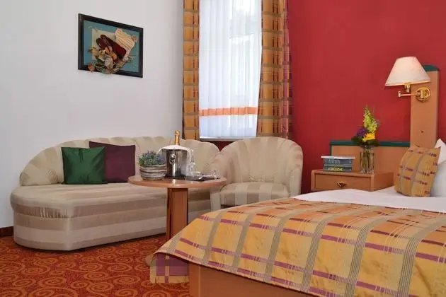 Tek Büyük veya İki Ayrı Yataklı Oda