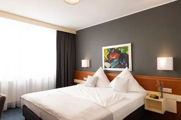 Comfort Tek Büyük Yataklı Oda