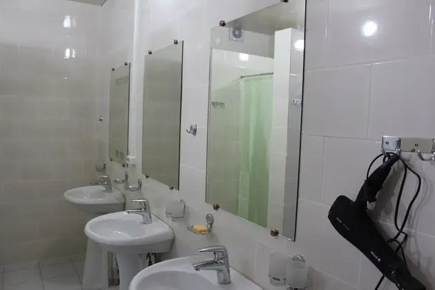 Ortak Ranzalı Oda, Sadece erkekler için