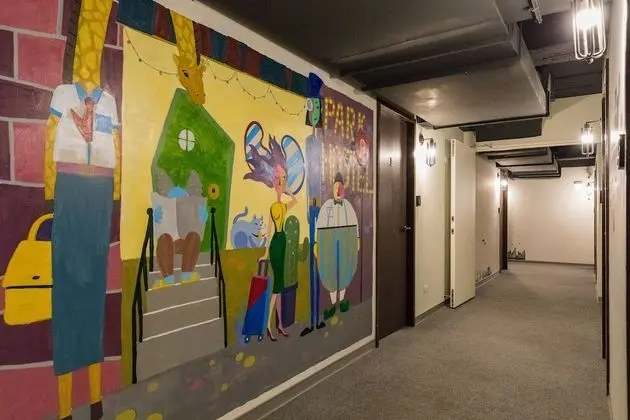 Ortak Ranzalı Oda, Sadece kadınlar için, Ortak Banyo