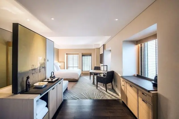 Deluxe Oda, 1 En Büyük (King) Boy Yatak (CBD Tower View)