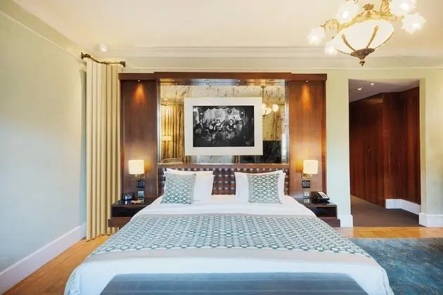 Diplomatic Suite