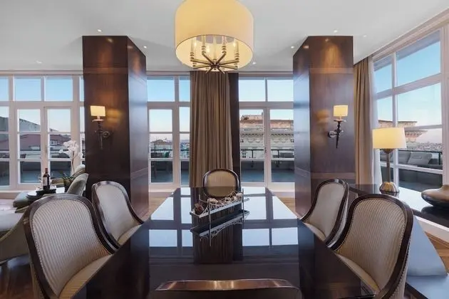 Presidential Suite