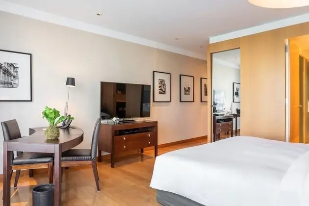 Deluxe Oda, 1 En Büyük (King) Boy Yatak, Balkon
