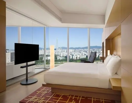 Oda, 1 En Büyük (King) Boy Yatak (High Floor)