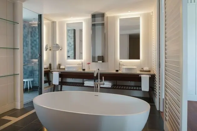 Süit, Havuz Kullanımı (Plunge Pool)
