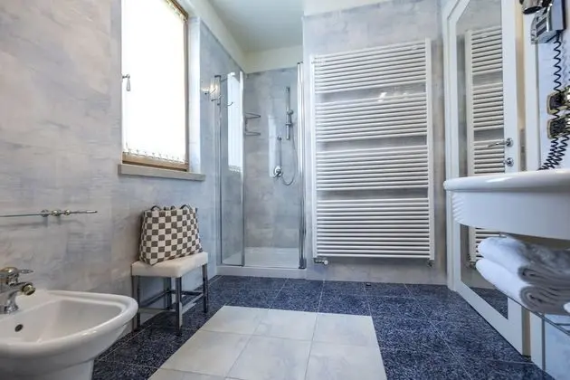 Superior Süit, Kısmi Göl Manzaralı