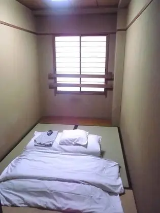 Economy Tek Kişilik Oda, Japon Şiltesi (Without Air Conditioning)