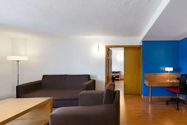 Süit, Balkon