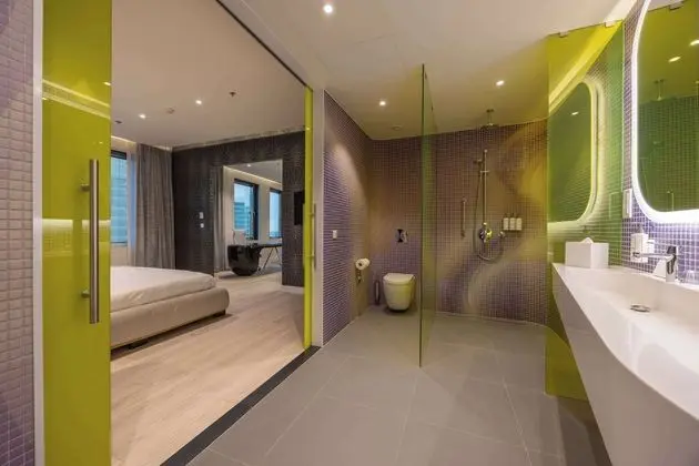 Süit (Karim Rashid)
