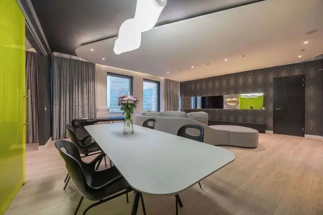 Süit (Karim Rashid)
