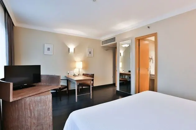 Quarto Superior Queen
