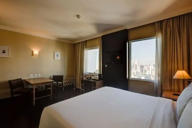 Quarto Superior Queen