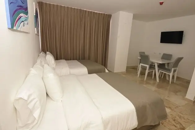 Oda, 2 Çift Kişilik Yatak, Sigara İçilmez, Şehir Manzaralı