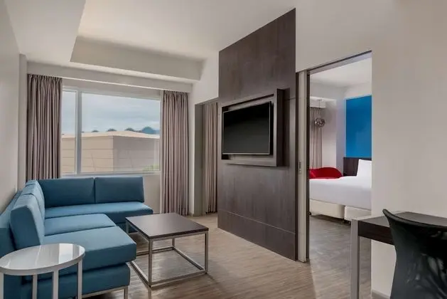 Süit (Room)