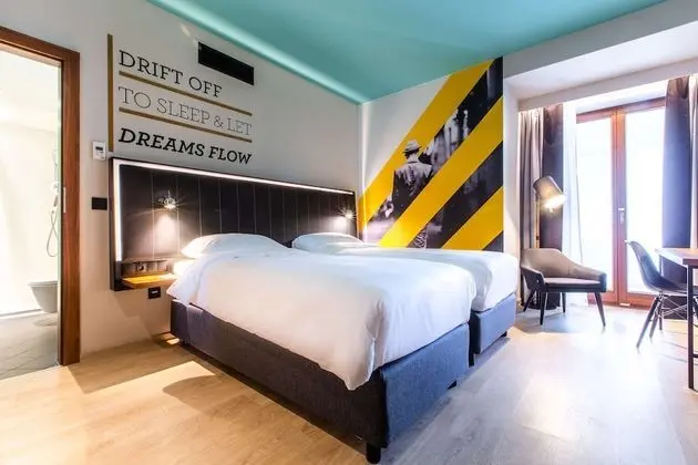 Superior Oda, Balkon (Terrace)